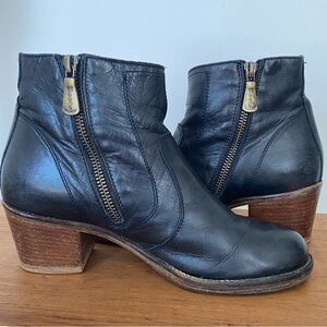 Roots black zip up heeled booties made in Italy